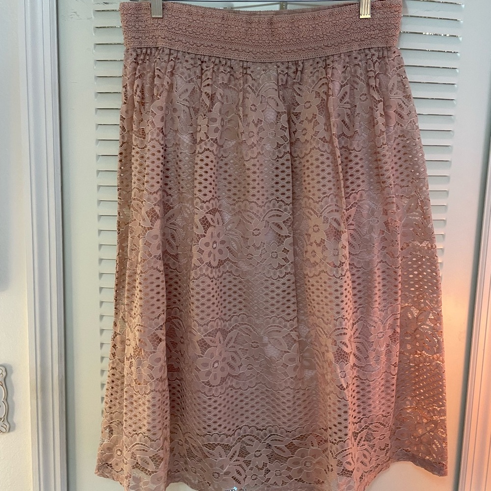 Elegant Lace Midi Pink Skirt